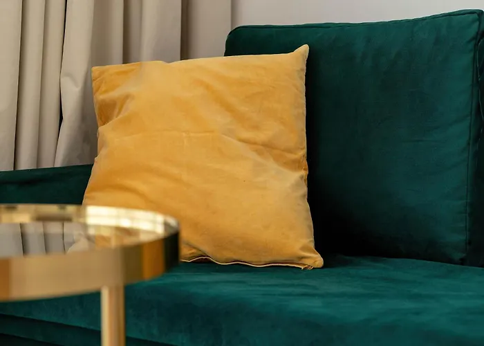 Bright & Modern With Balcony Close To The Center By Renters גדנסק