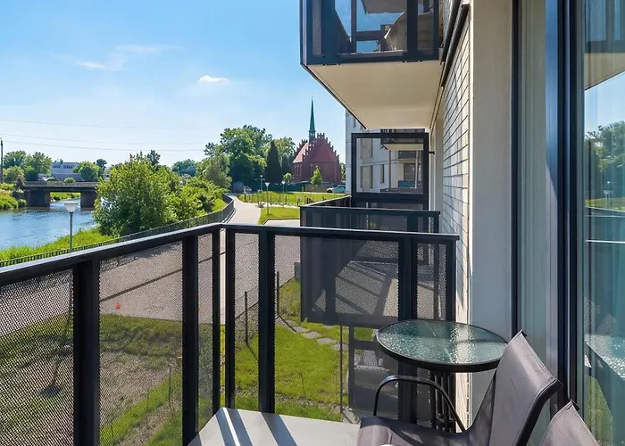 Bright & Modern With Balcony Close To The Center By Renters דירה גדנסק